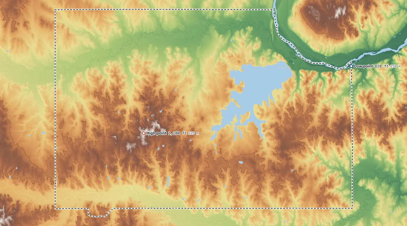 Topographic elevation map of Otoe-Missouria OTSA, Oklahoma, shaded from 820 ft on the east side to 1,100 ft on the west side