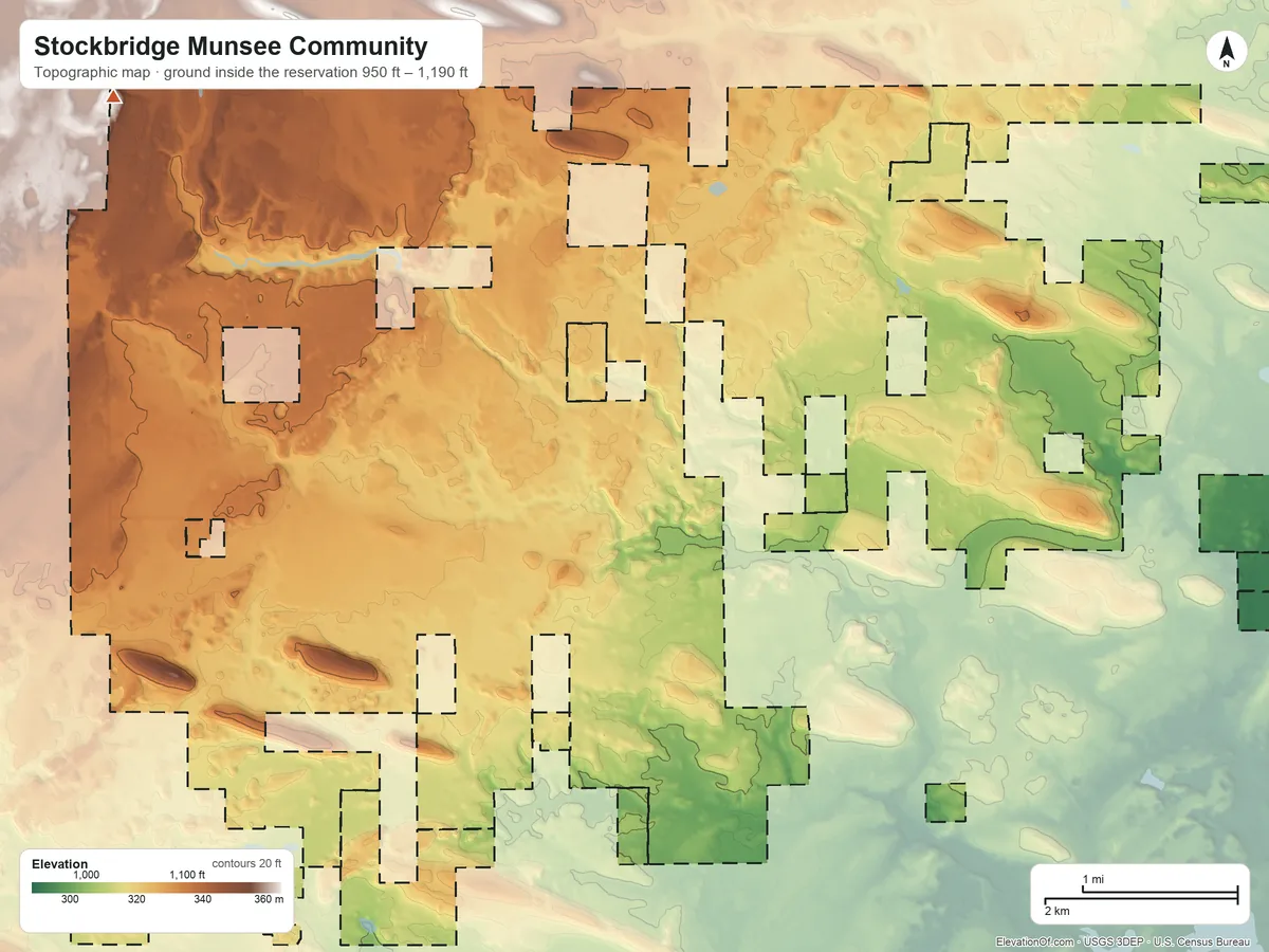 Topographic elevation map of Stockbridge Munsee Community, Wisconsin, shaded from 950 ft on the east side to 1,190 ft on the northwest side