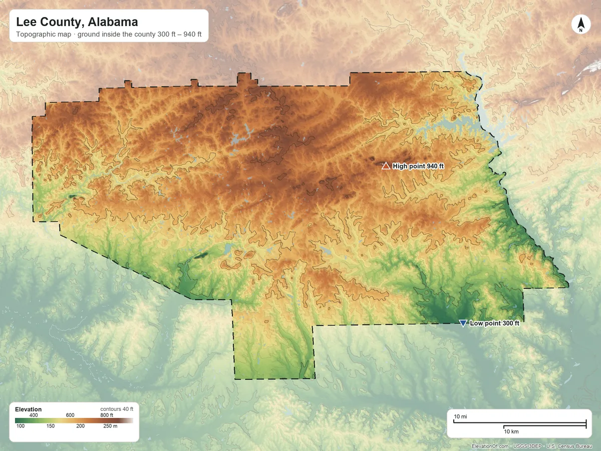 Topographic elevation map of Lee County, Alabama, shaded from 300 ft on the southeast side to 940 ft on the northeast side