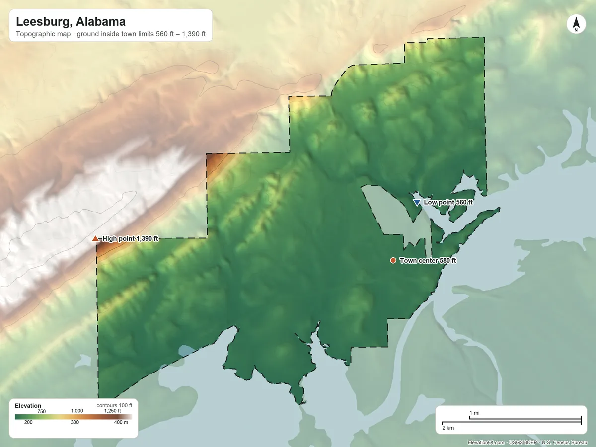 Topographic elevation map of Leesburg, Alabama, shaded from 560 ft on the north side to 1,390 ft on the west side