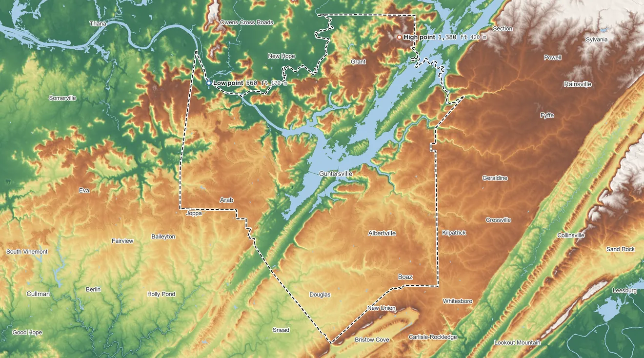 Topographic elevation map of Marshall County, Alabama, shaded from 560 ft on the northwest side to 1,380 ft on Gunters Mountain