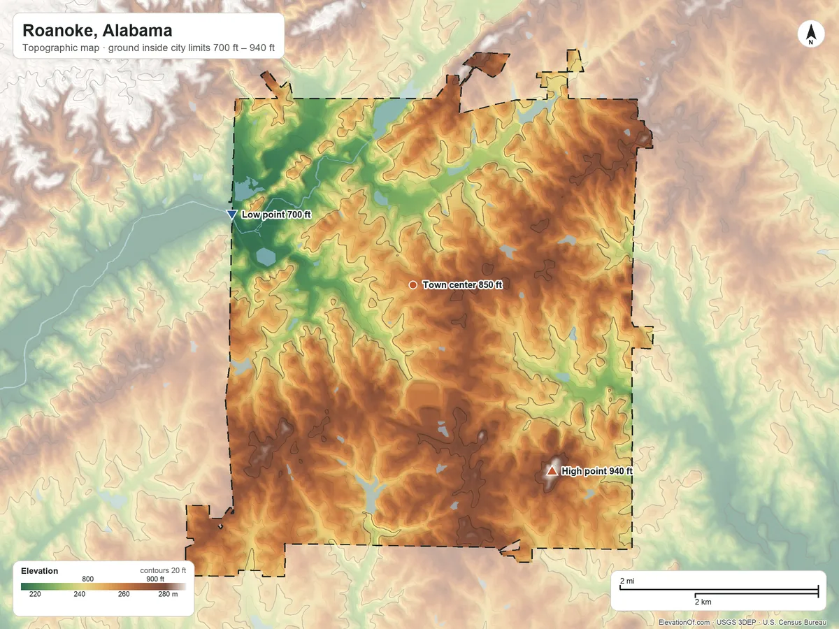 Topographic elevation map of Roanoke, Alabama, shaded from 700 ft on the west side to 940 ft on the southeast side