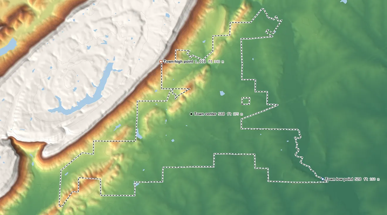 Topographic elevation map of Steele, Alabama, shaded from 520 ft on the southeast side to 1,110 ft at the foot of the Beaver Creek Mountains