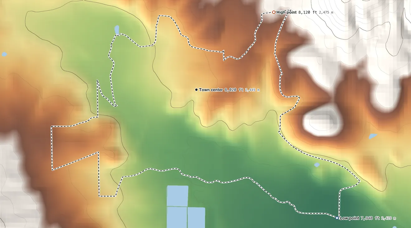 Topographic elevation map of Alpine, Arizona, shaded from 7,940 ft on the southeast side to 8,120 ft on the northeast edge, below higher ground just outside
