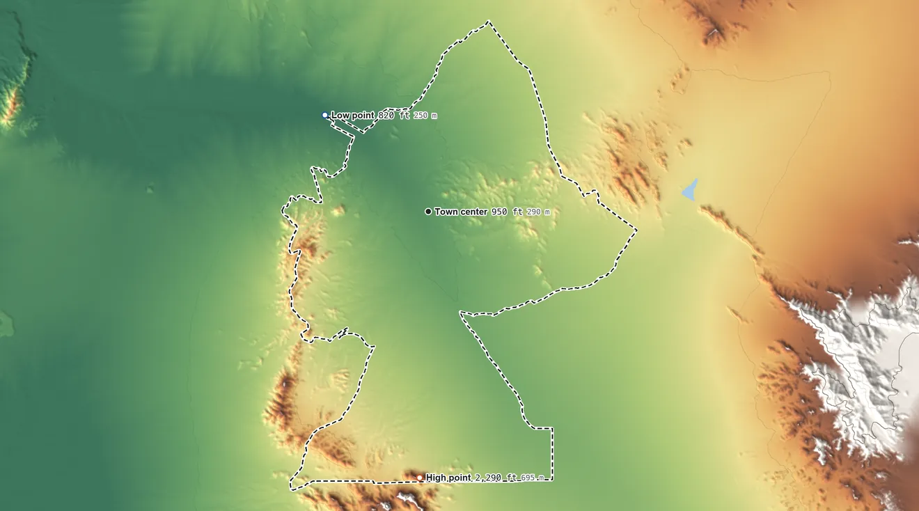 Topographic elevation map of Bouse, Arizona, shaded from 820 ft on the northwest side to 2,290 ft at the foot of the Bear Hills
