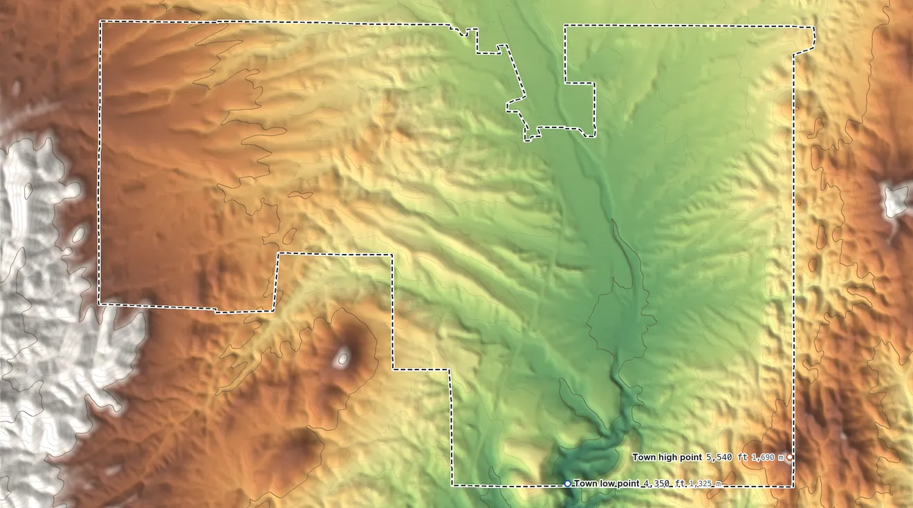 Topographic elevation map of Dewey-Humboldt, Arizona, shaded from 4,350 ft on the south side to 5,540 ft on Round Hill