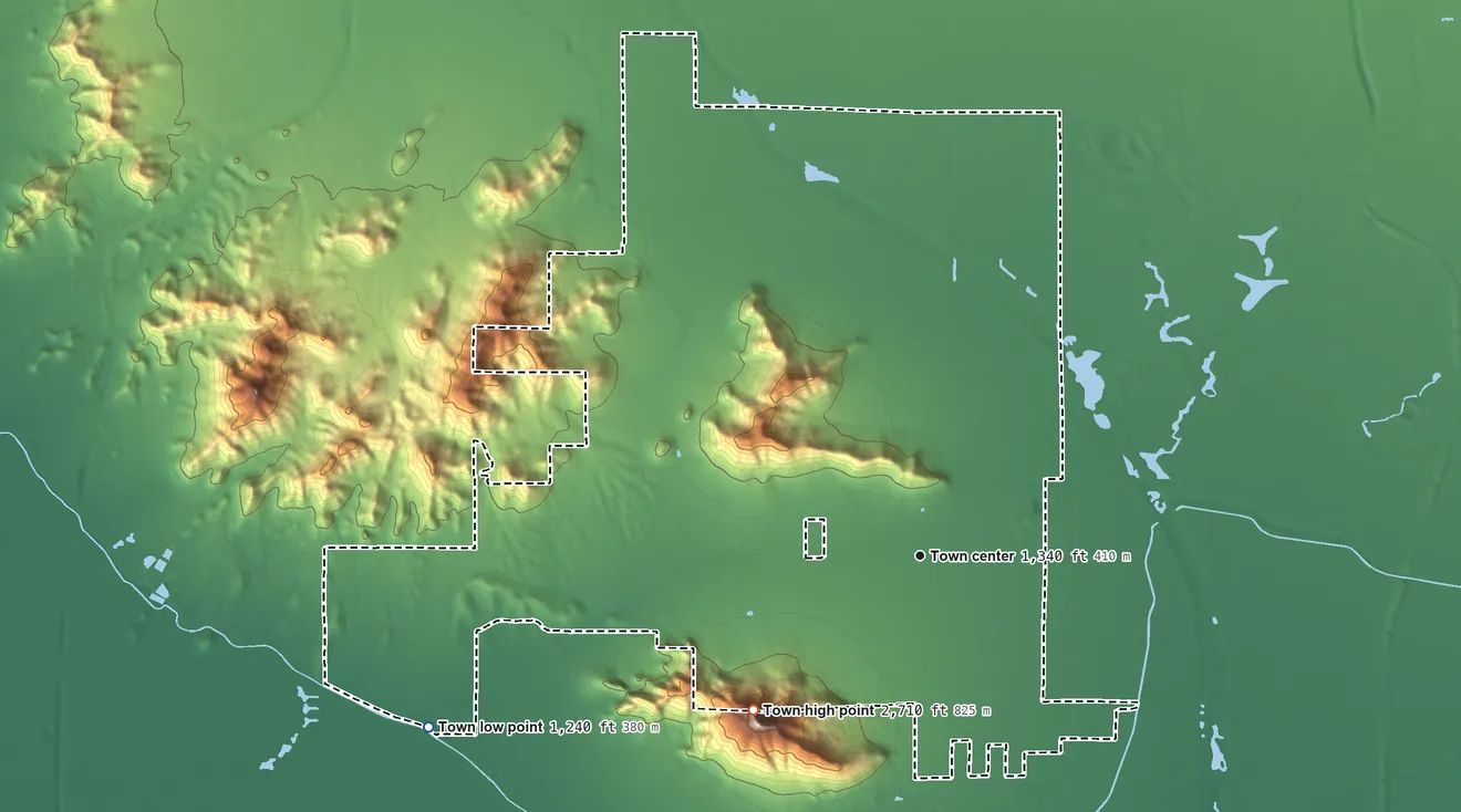 Topographic elevation map of Paradise Valley, Arizona, shaded from 1,240 ft on the west side to 2,708 ft on Camelback Mountain