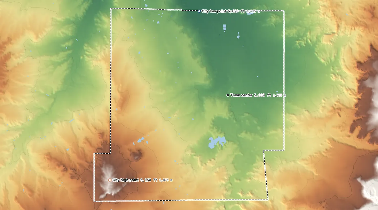 Topographic elevation map of St. Johns, Arizona, shaded from 5,620 ft on the north side to 6,150 ft on the southwest side