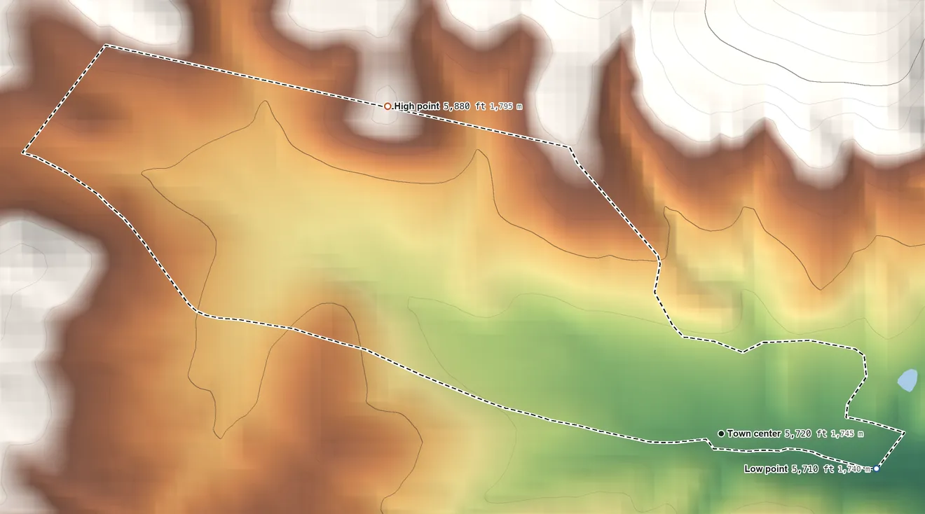 Topographic elevation map of Tonto Village, Arizona, shaded from 5,710 ft on the east side to 5,880 ft at the foot of the Green Valley Hills