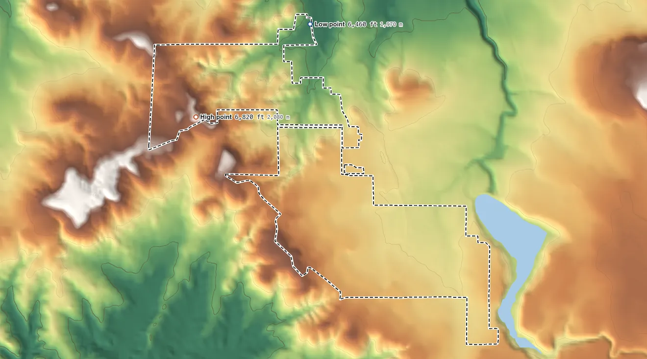 Topographic elevation map of Wagon Wheel, Arizona, shaded from 6,460 ft on the north side to 6,820 ft on the northwest side