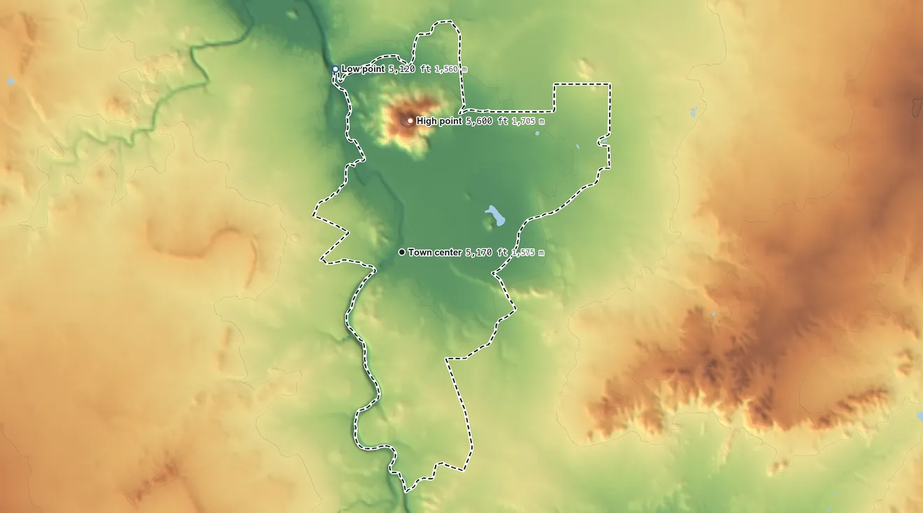 Topographic elevation map of Woodruff, Arizona, shaded from 5,120 ft on the north side to 5,600 ft on Woodruff Butte