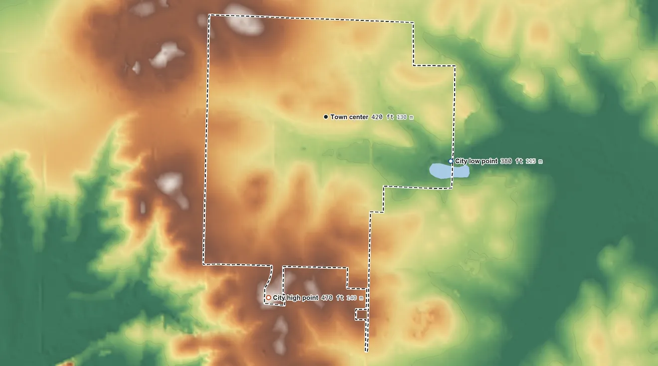 Topographic elevation map of Foreman, Arkansas, shaded from 380 ft on the east side to 470 ft on the south side