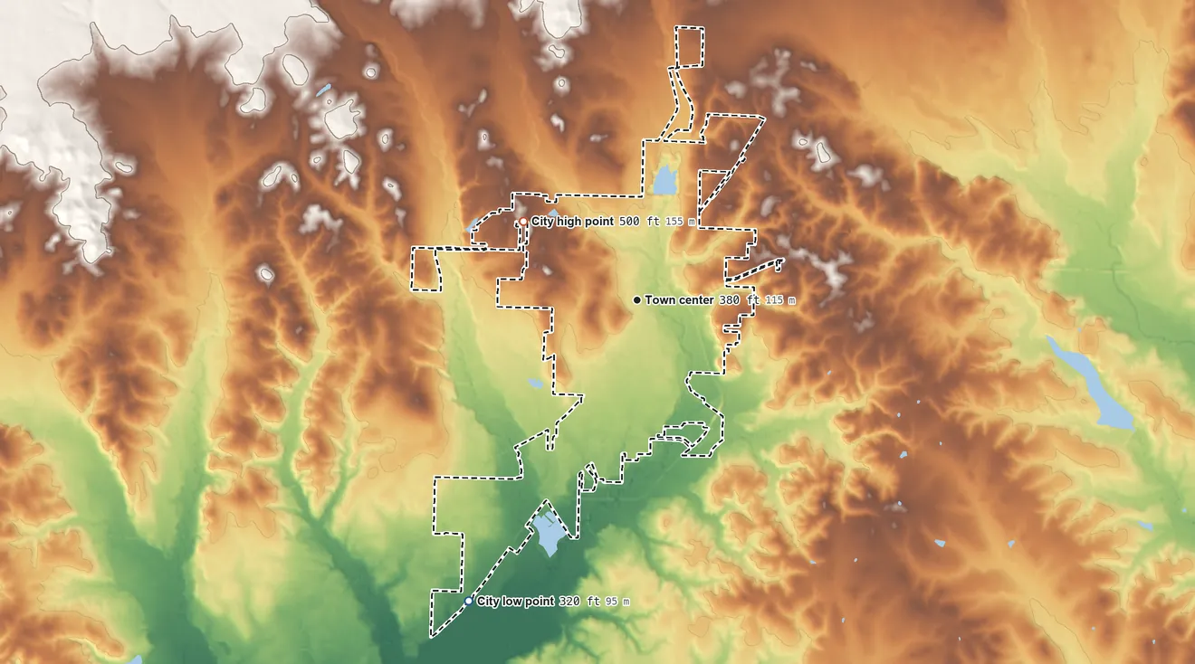 Topographic elevation map of Nashville, Arkansas, shaded from 320 ft on the southwest side to 500 ft on the northwest side