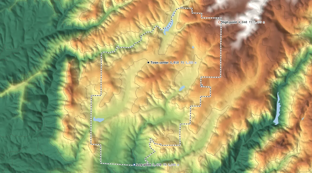 Topographic elevation map of Arnold, California, shaded from 3,420 ft on the south side to 4,840 ft on the northeast side
