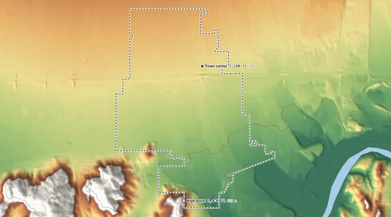Topographic elevation map of Bloomington, California, shaded from 920 ft on the south side to 1,400 ft at the foot of the Jurupa Mountains