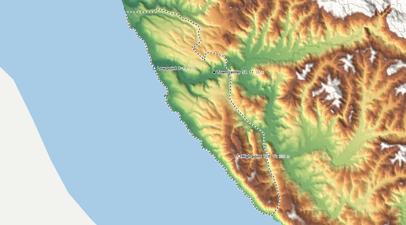 Topographic elevation map of Cambria, California, shaded from sea level level on the Pacific Ocean to 720 ft on the south side