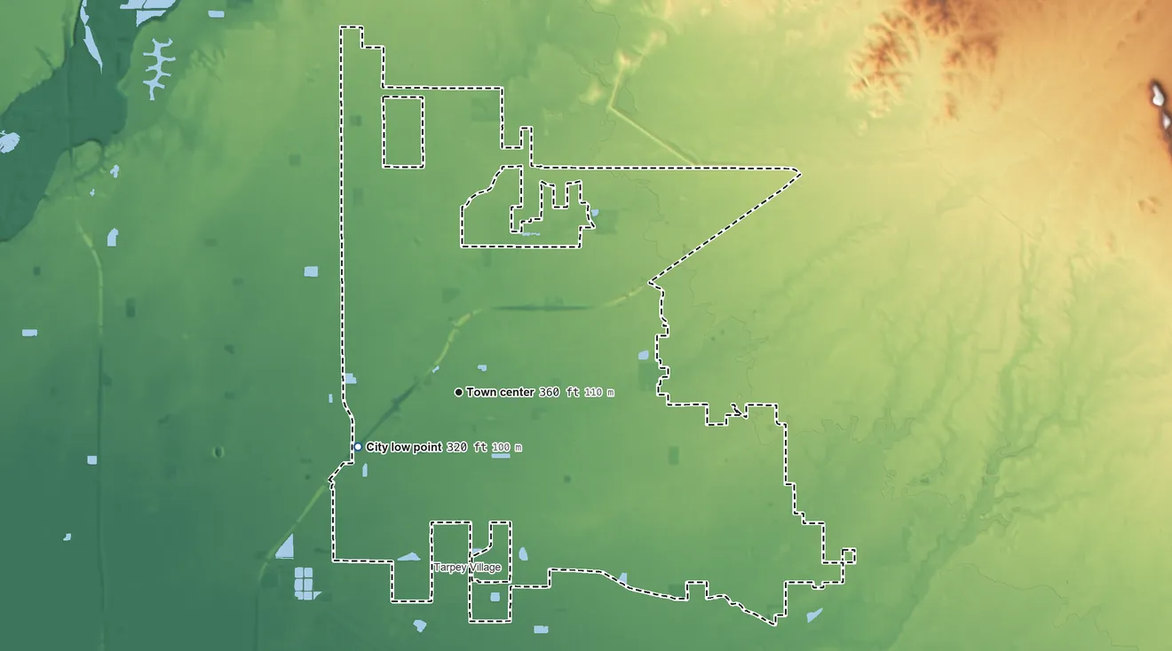 Topographic elevation map of Clovis, California, shaded from 320 ft on the southwest side to 700 ft on the north side
