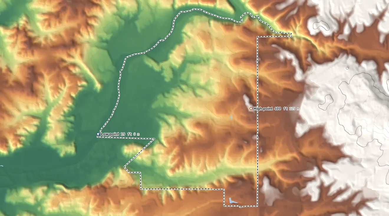Topographic elevation map of Fairbanks Ranch, California, shaded from 19 ft on the west side to 400 ft on the southeast side