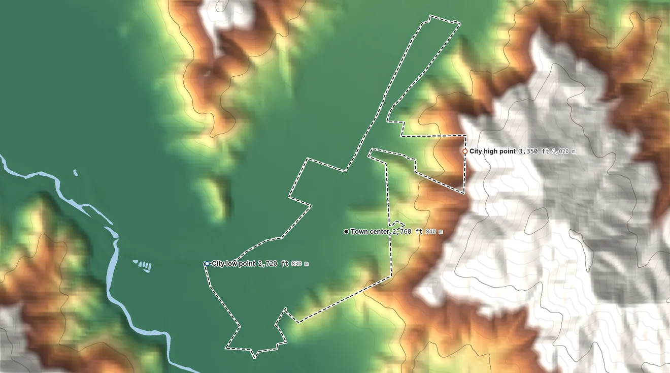 Topographic elevation map of Fort Jones, California, shaded from 2,720 ft on the west side to 3,350 ft at the foot of the Mineral Range