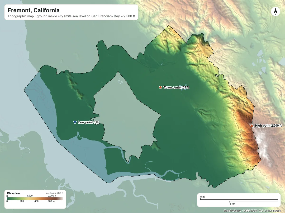 Topographic elevation map of Fremont, California, shaded from sea level level on San Francisco Bay to 2,500 ft on the southeast edge, below higher ground just outside