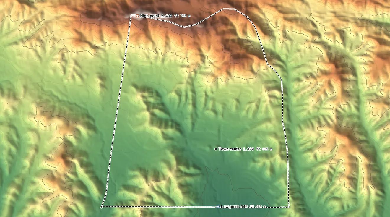 Topographic elevation map of Oak Park, California, shaded from 940 ft on the south side to 2,405 ft on Simi Peak