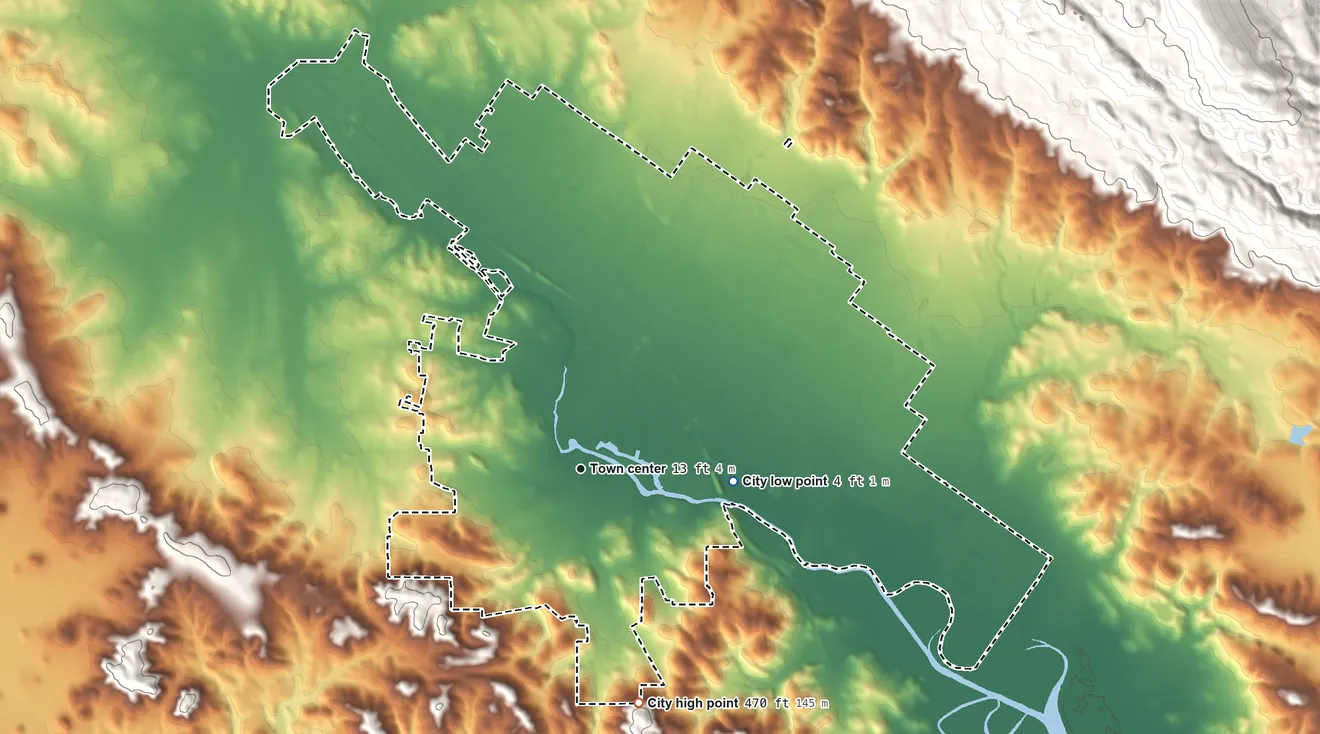 Topographic elevation map of Petaluma, California, shaded from 4 ft on the east side to 470 ft on the south side
