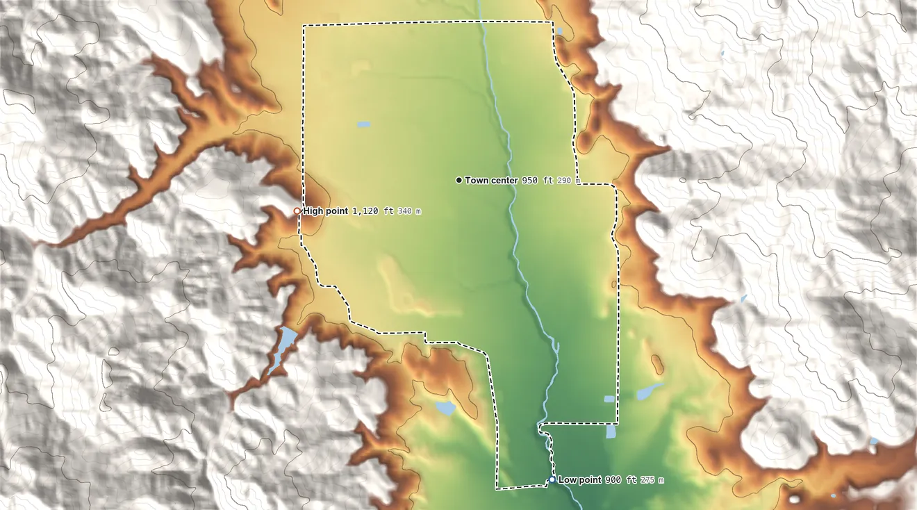 Topographic elevation map of Potter Valley, California, shaded from 900 ft on the south side to 1,120 ft on the west edge, below higher ground just outside