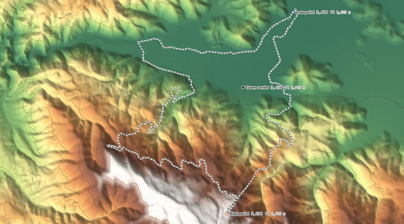 Topographic elevation map of Quincy, California, shaded from 3,400 ft on the northeast side to 5,590 ft on the south edge, below higher ground just outside