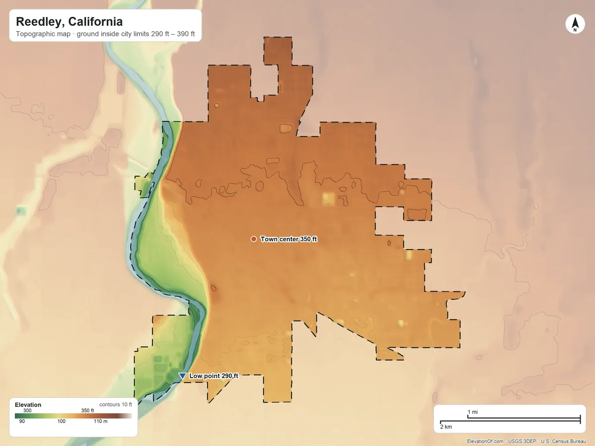 Topographic elevation map of Reedley, California, shaded from 290 ft on the southwest side to 390 ft on the north edge, below higher ground just outside