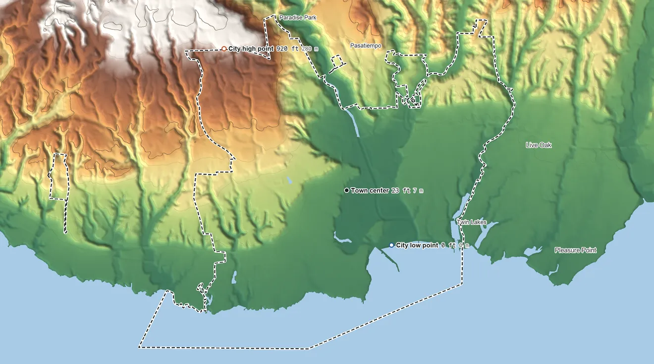 Topographic elevation map of Santa Cruz, California, shaded from sea level level on Monterey Bay to 920 ft on the northwest side