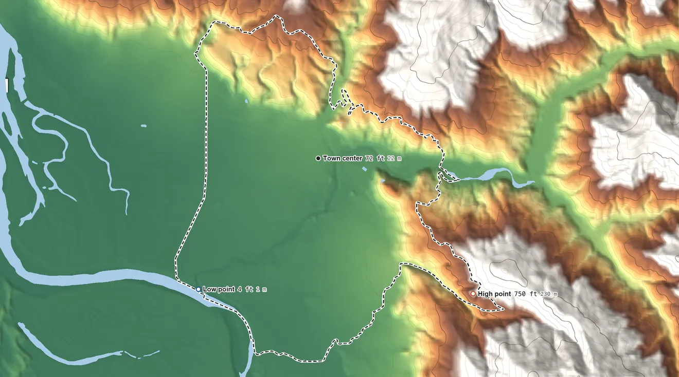Topographic elevation map of Smith River, California, shaded from 4 ft on the southwest side to 750 ft on the southeast edge, below higher ground just outside
