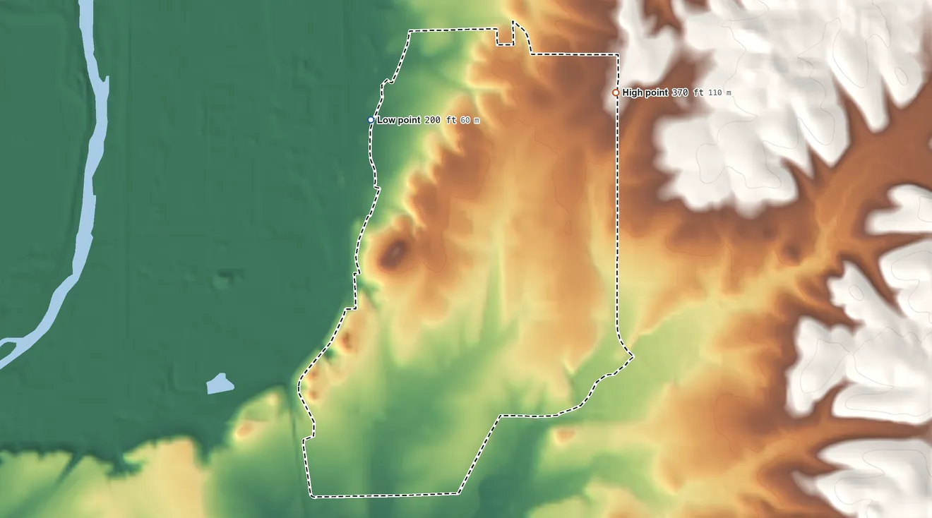 Topographic elevation map of South Oroville, California, shaded from 200 ft on the northwest side to 370 ft on the northeast side
