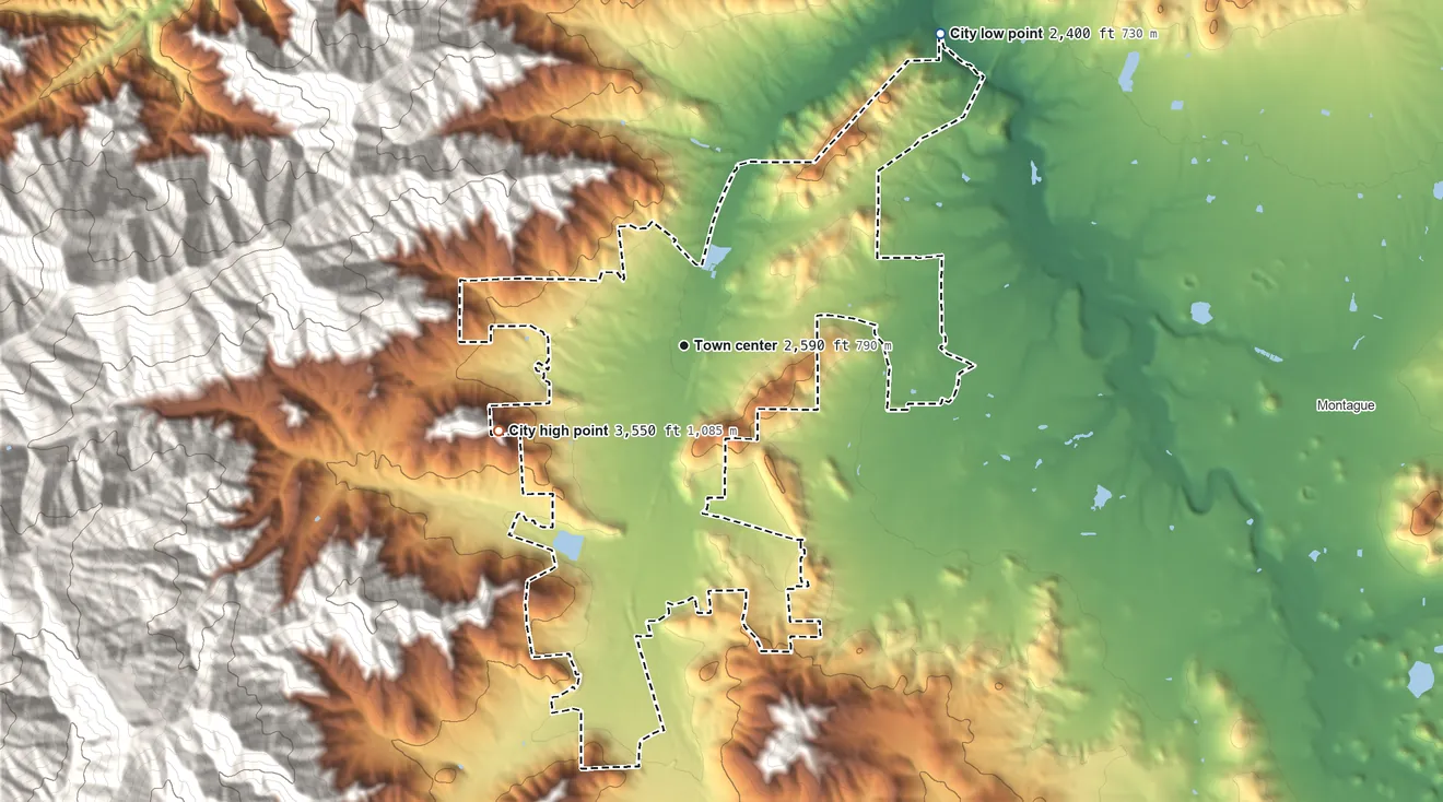 Topographic elevation map of Yreka, California, shaded from 2,400 ft on the northeast side to 3,550 ft at the foot of the Kilgore Hills