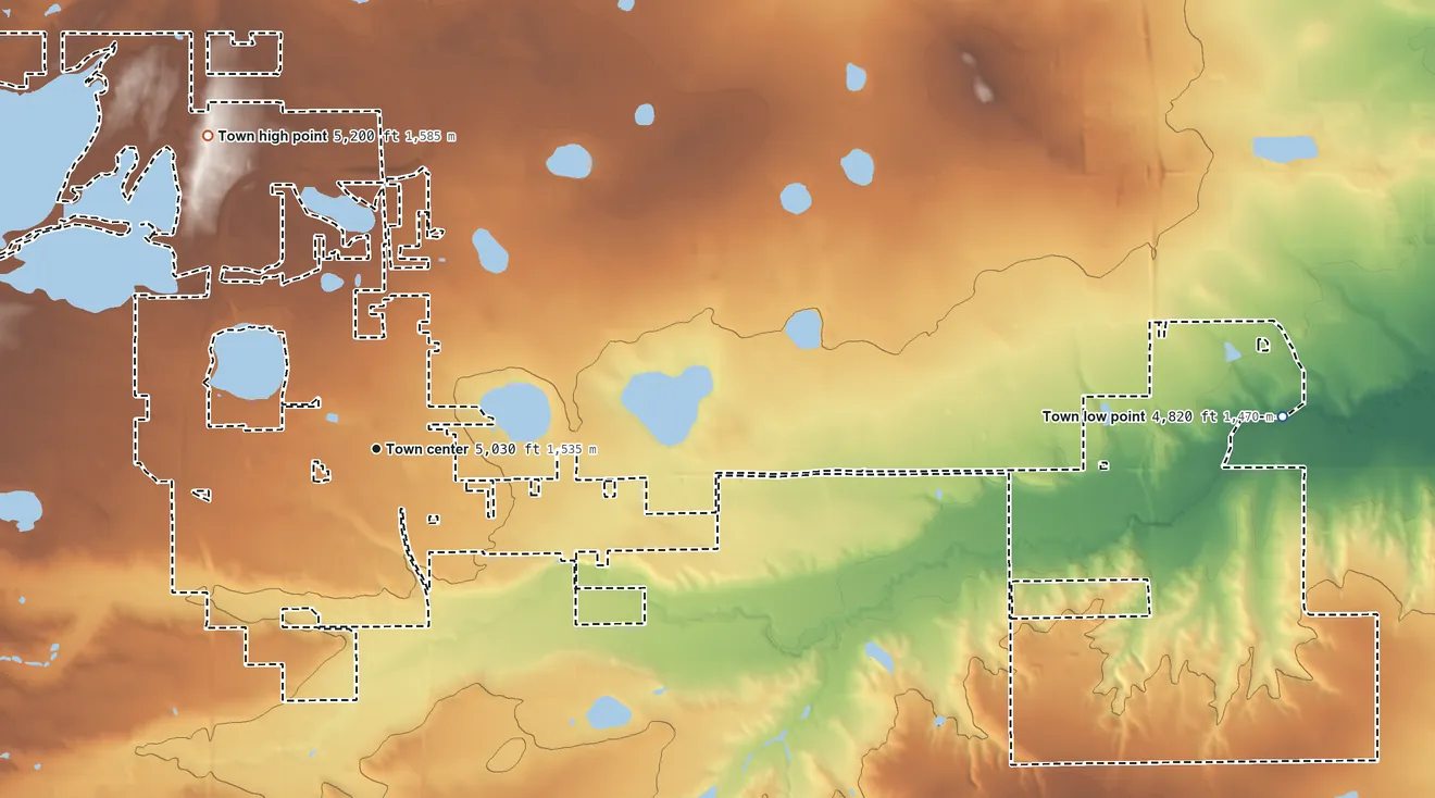 Topographic elevation map of Berthoud, Colorado, shaded from 4,820 ft on the east side to 5,200 ft on the northwest side