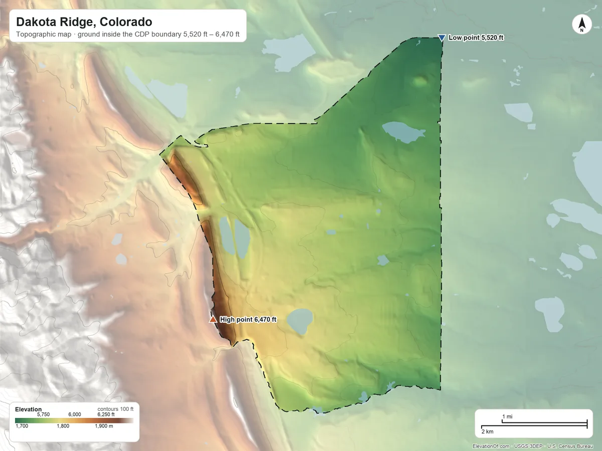 Topographic elevation map of Dakota Ridge, Colorado, shaded from 5,520 ft on the northeast side to 6,470 ft on the southwest edge, below higher ground just outside