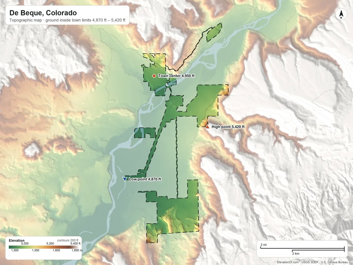 Topographic elevation map of De Beque, Colorado, shaded from 4,870 ft on the south side to 5,420 ft on the southeast edge, below higher ground just outside