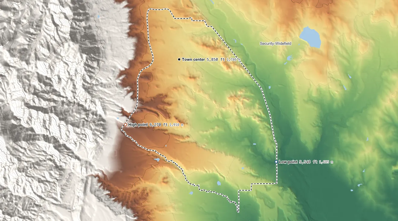 Topographic elevation map of Fort Carson, Colorado, shaded from 5,540 ft on the southeast side to 6,270 ft on the southwest edge, below higher ground just outside