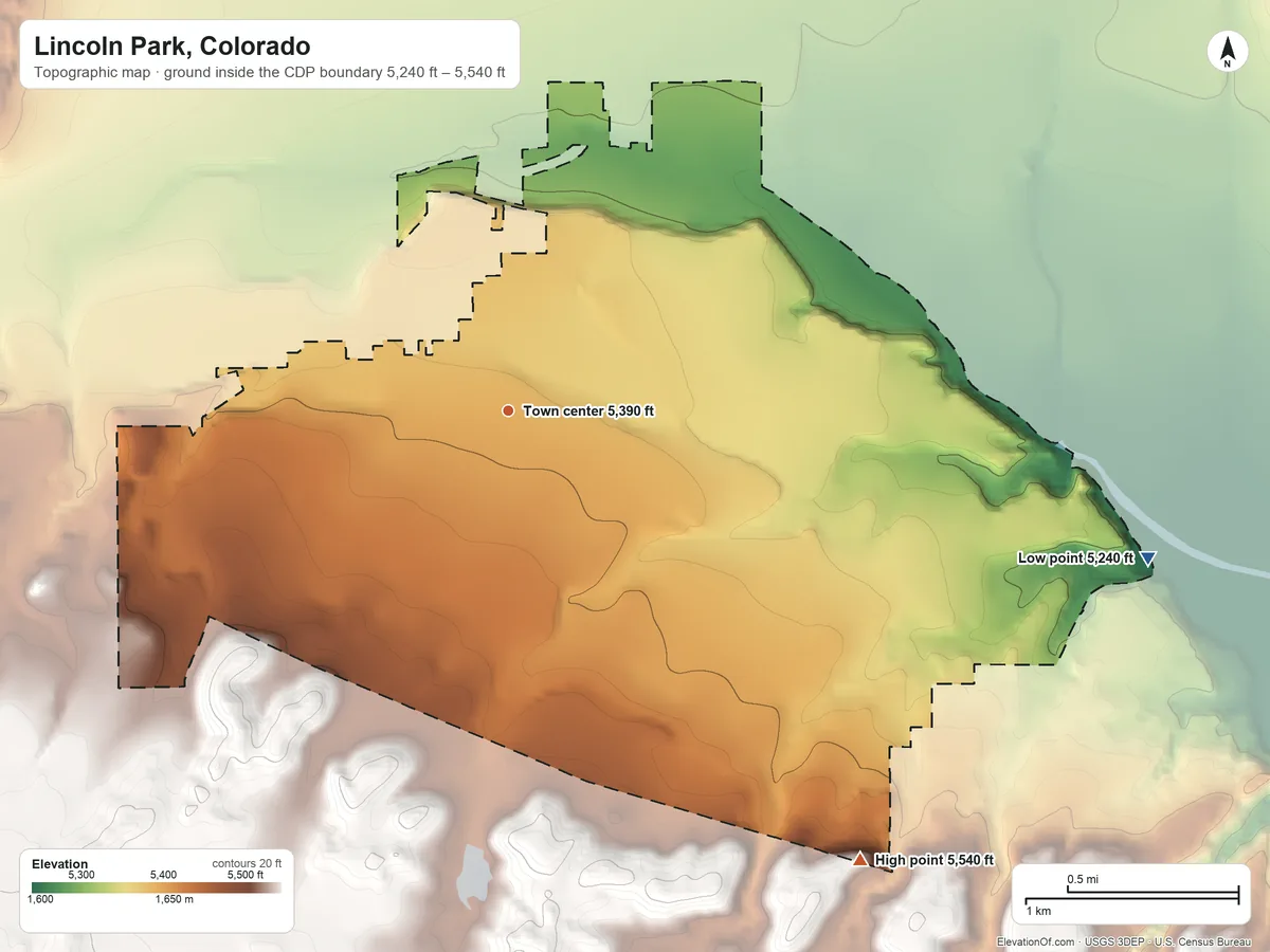 Topographic elevation map of Lincoln Park, Colorado, shaded from 5,240 ft on the east side to 5,540 ft on the southeast side