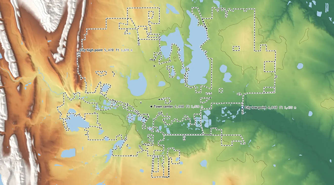 Topographic elevation map of Loveland, Colorado, shaded from 4,840 ft on the east side to 5,470 ft on the northwest edge, below higher ground just outside