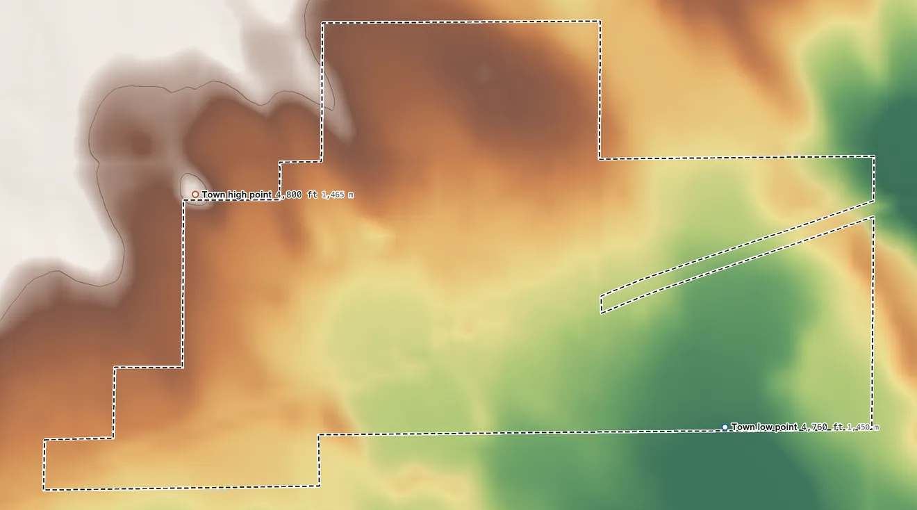 Topographic elevation map of Raymer (New Raymer), Colorado, shaded from 4,760 ft on the southeast side to 4,800 ft on the west side
