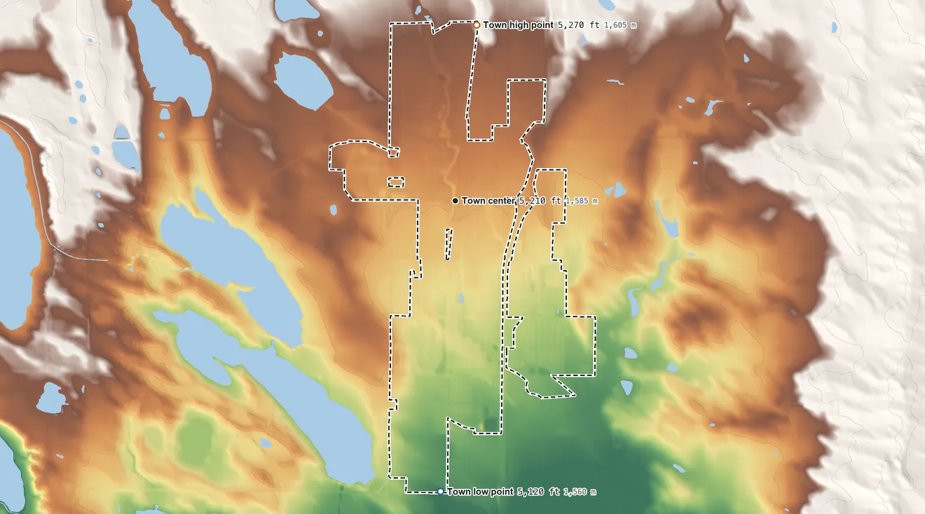 Topographic elevation map of Wellington, Colorado, shaded from 5,120 ft on the south side to 5,270 ft on the north side