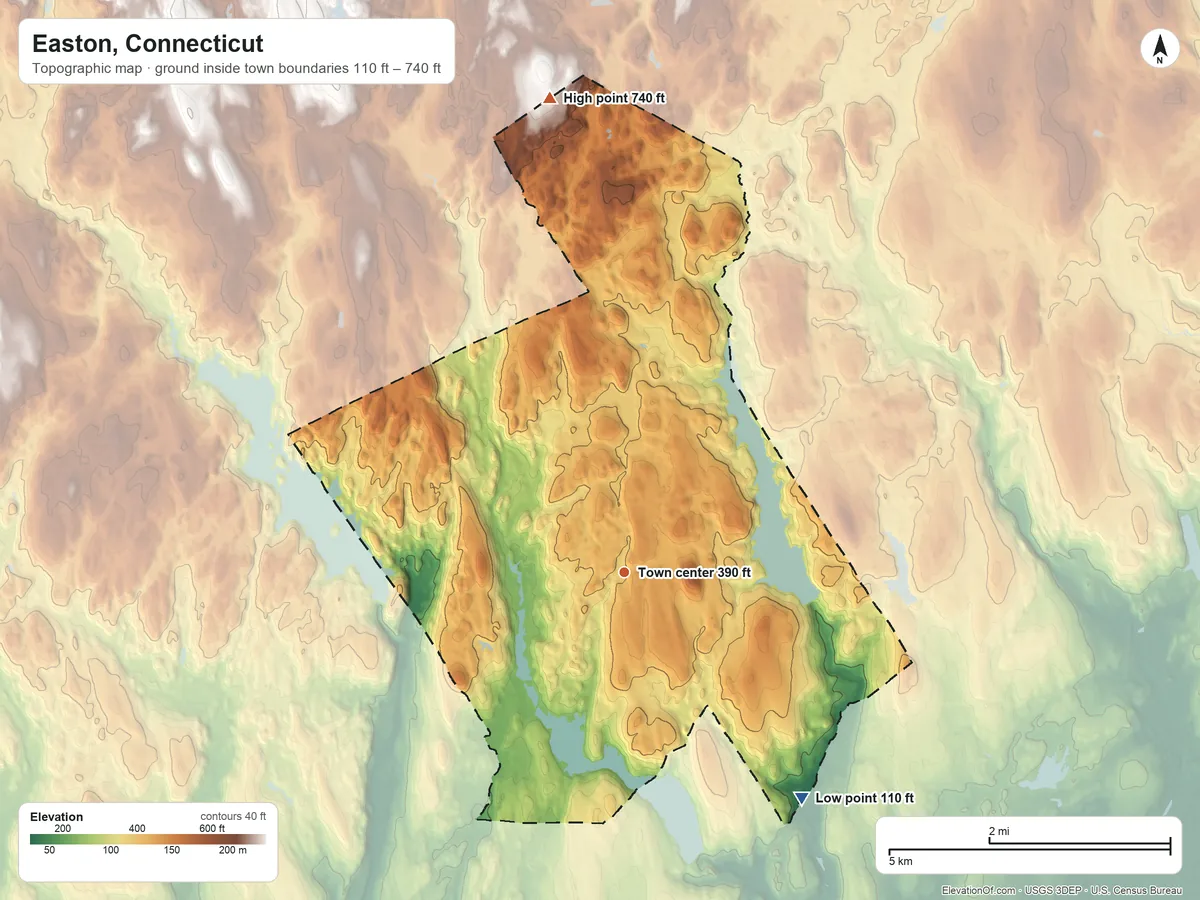 Topographic elevation map of Easton, Connecticut, shaded from 110 ft on the southeast side to 740 ft on the north side