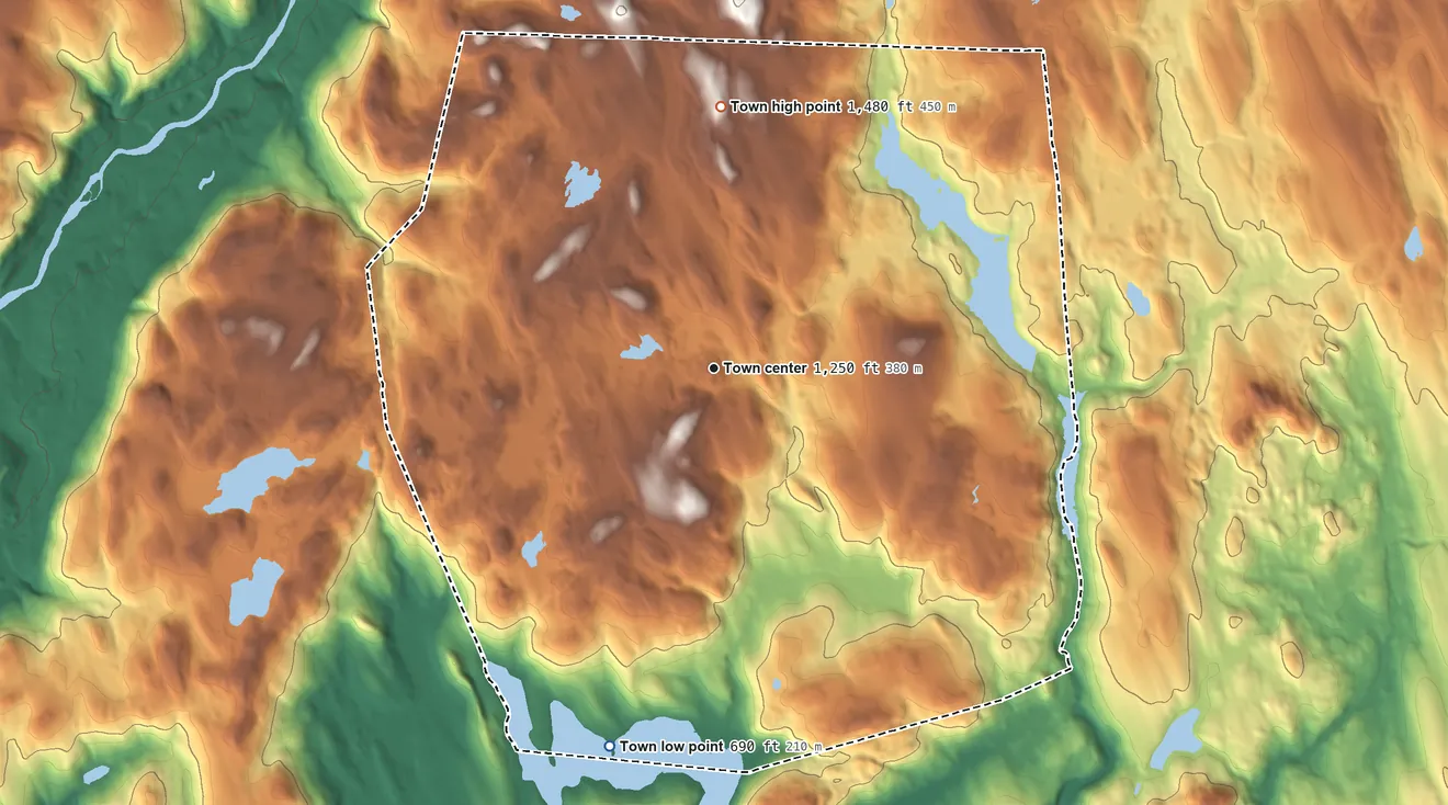 Topographic elevation map of Warren, Connecticut, shaded from 690 ft on the south side to 1,480 ft on the north side
