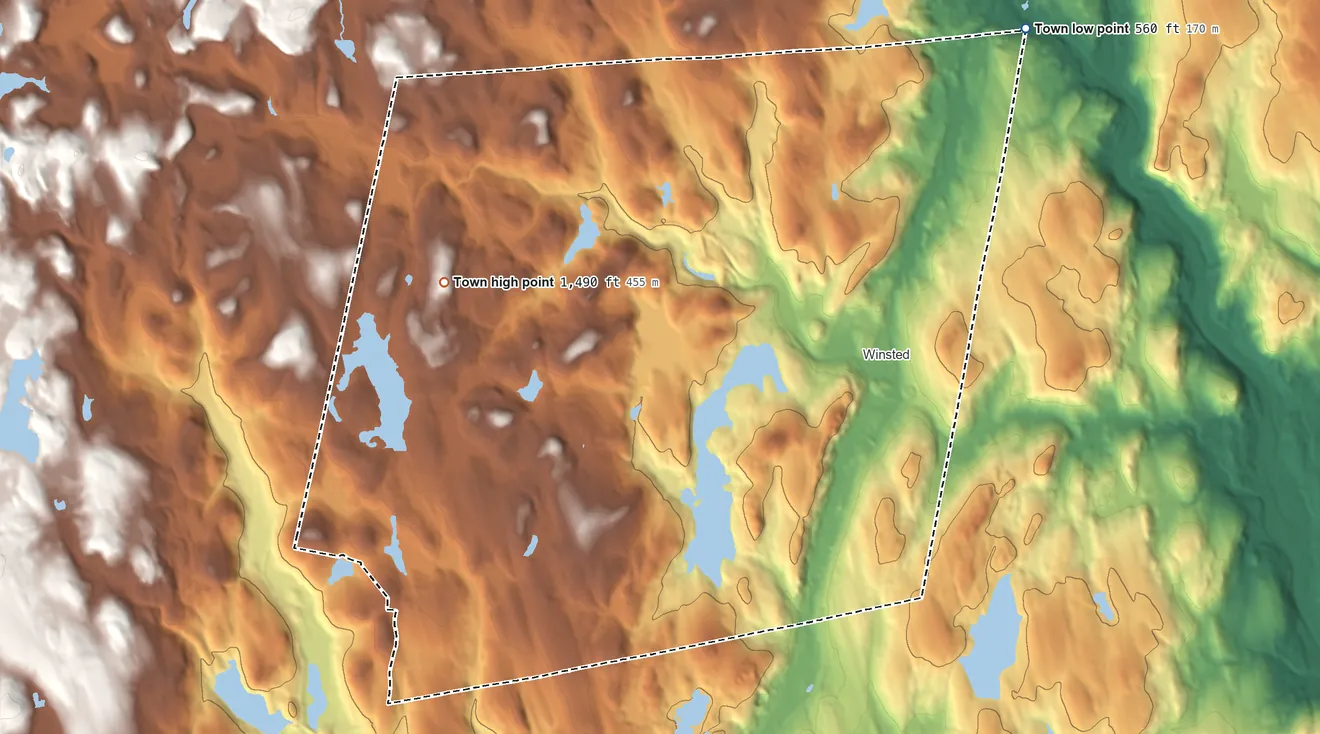 Topographic elevation map of Winchester, Connecticut, shaded from 560 ft on the northeast side to 1,490 ft on the west side