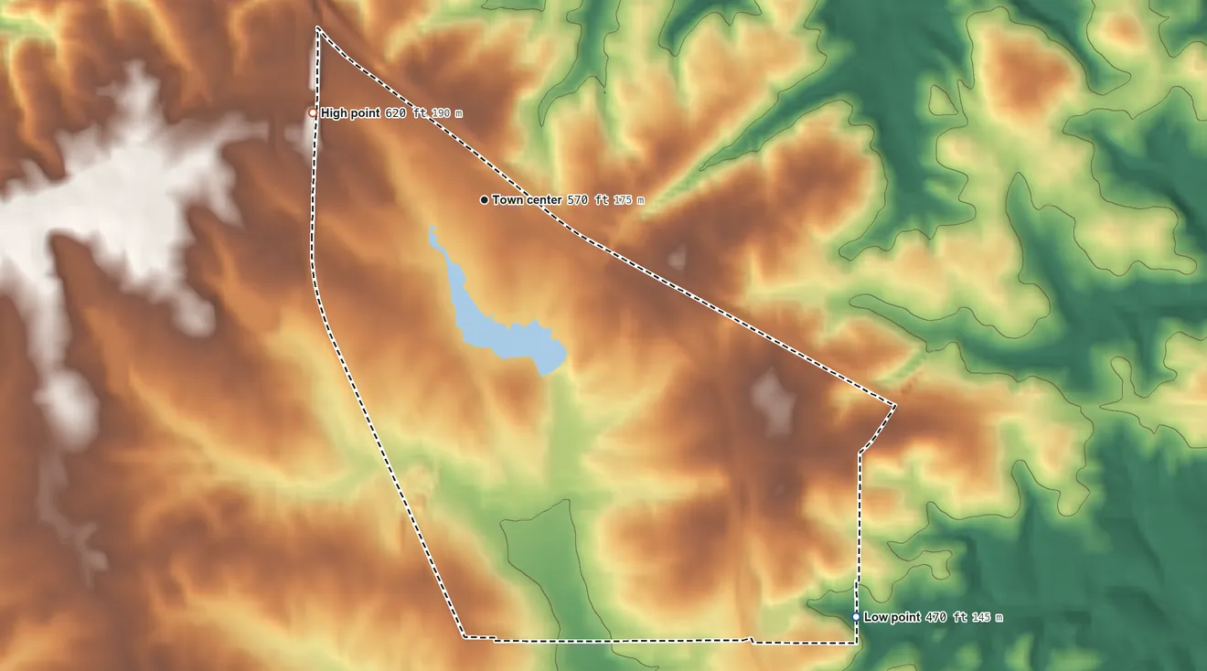 Topographic elevation map of Bolingbroke, Georgia, shaded from 470 ft on the southeast side to 620 ft on the northwest side