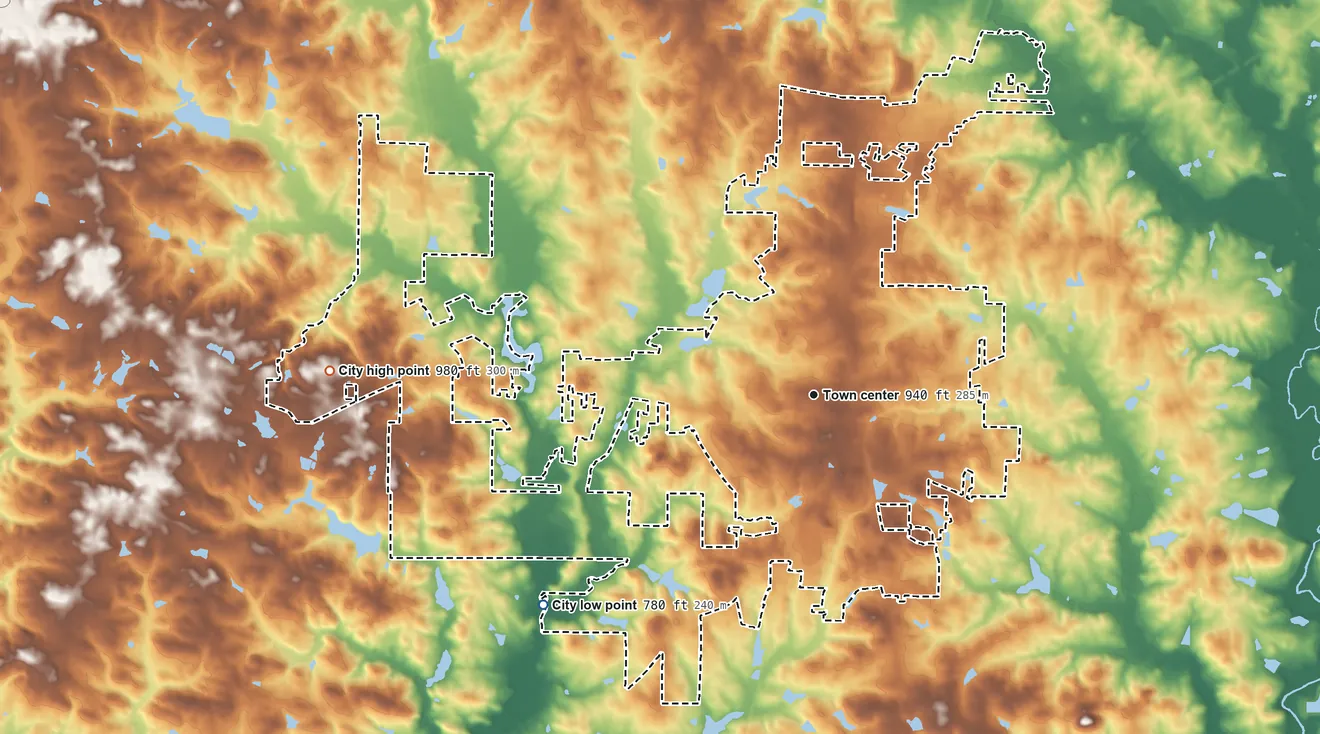 Topographic elevation map of Fayetteville, Georgia, shaded from 780 ft on the southwest side to 980 ft on the west side