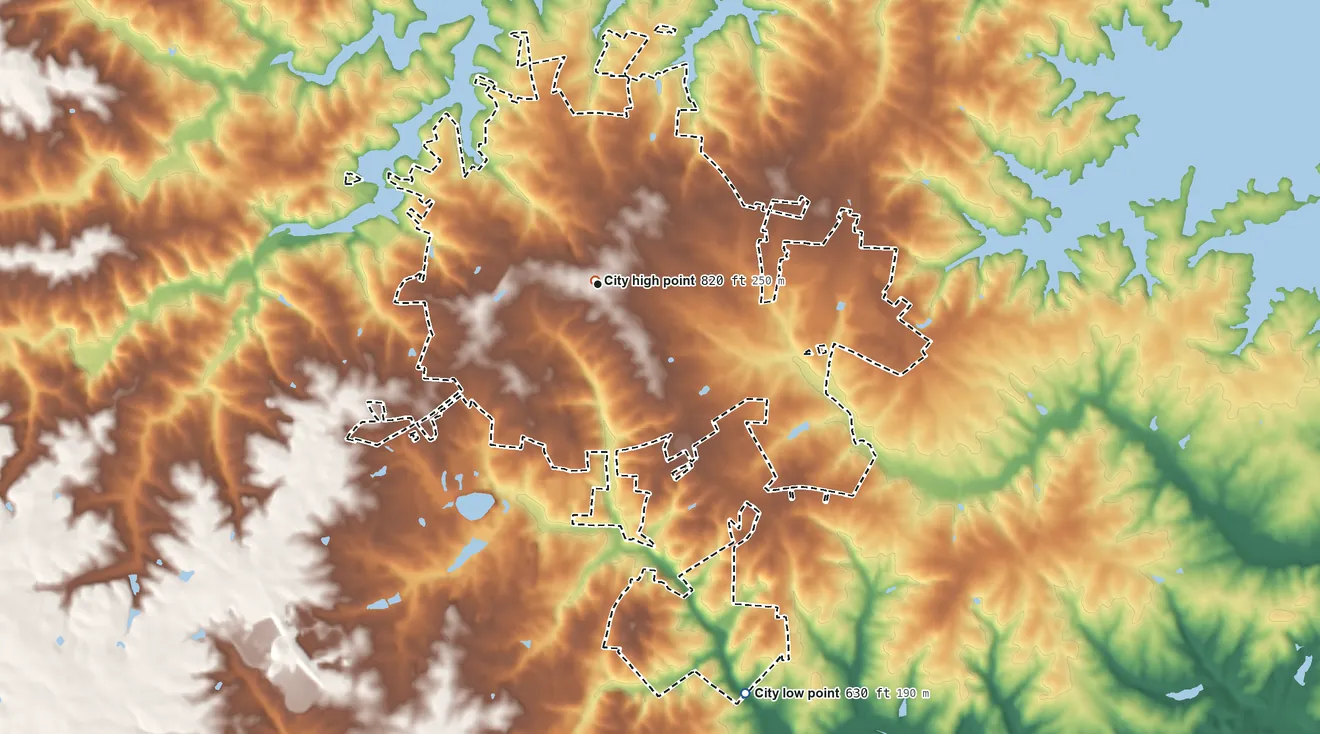 Topographic elevation map of Hartwell, Georgia, shaded from 630 ft on the south side to 820 ft near the middle