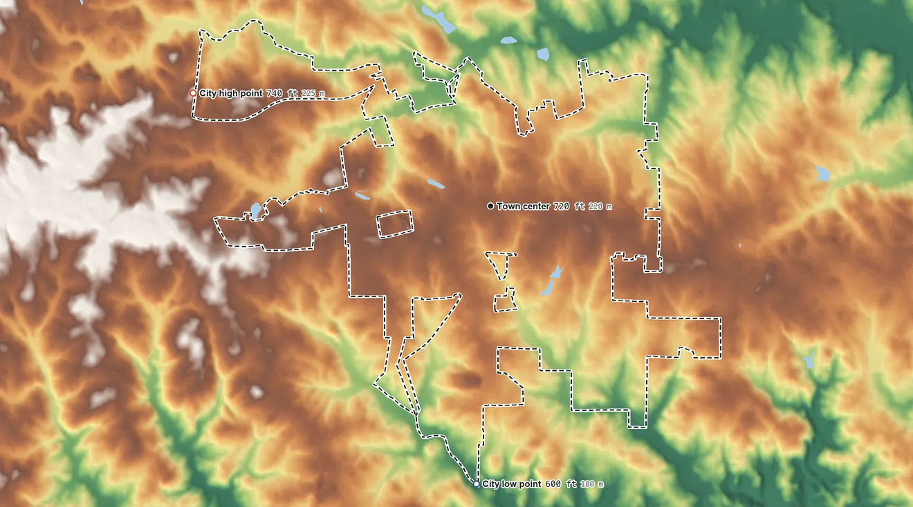 Topographic elevation map of Jackson, Georgia, shaded from 600 ft on the south side to 740 ft on the west side