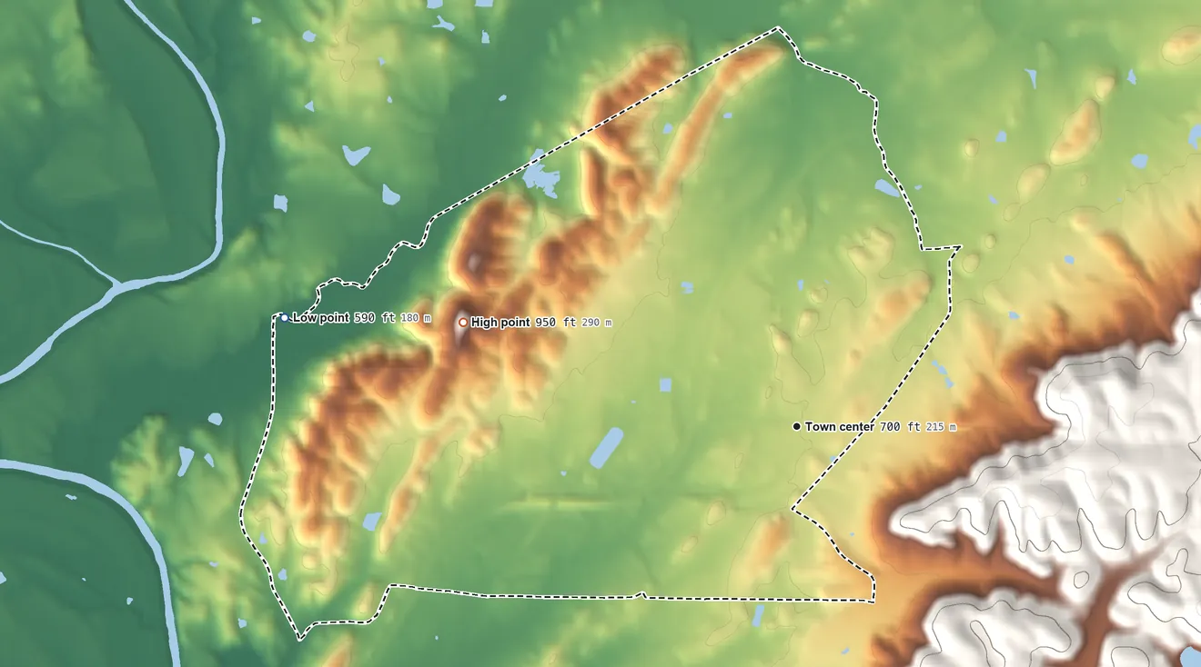 Topographic elevation map of Shannon, Georgia, shaded from 590 ft on the west side to 950 ft on the west side