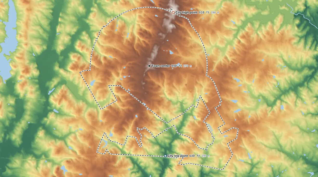 Topographic elevation map of Social Circle, Georgia, shaded from 640 ft on the south side to 910 ft on the northeast side